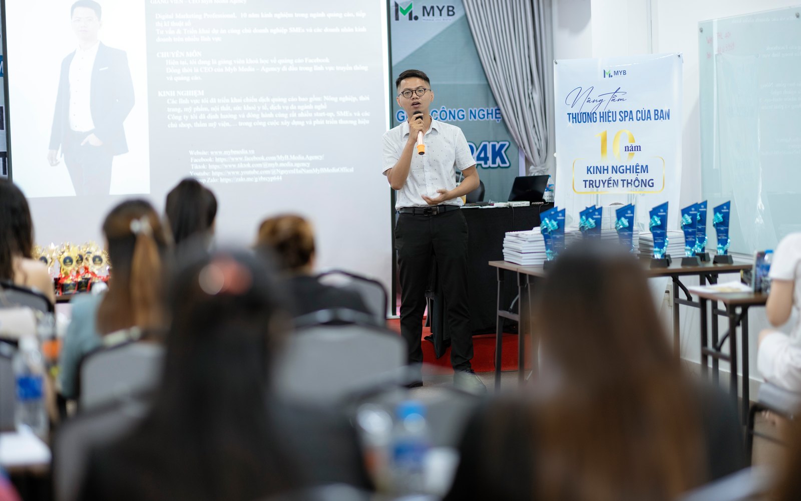 Sân khấu đào tạo